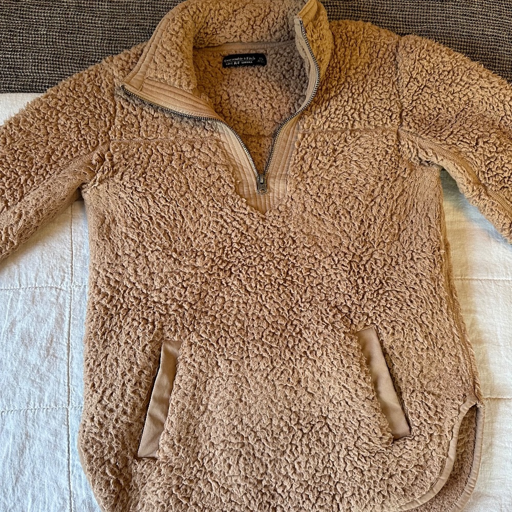 Abercrombie & Fitch Sherpa Pullover - Picture 2 of 4